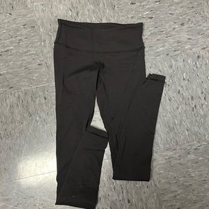 Black wunder under LuluLemon leggings